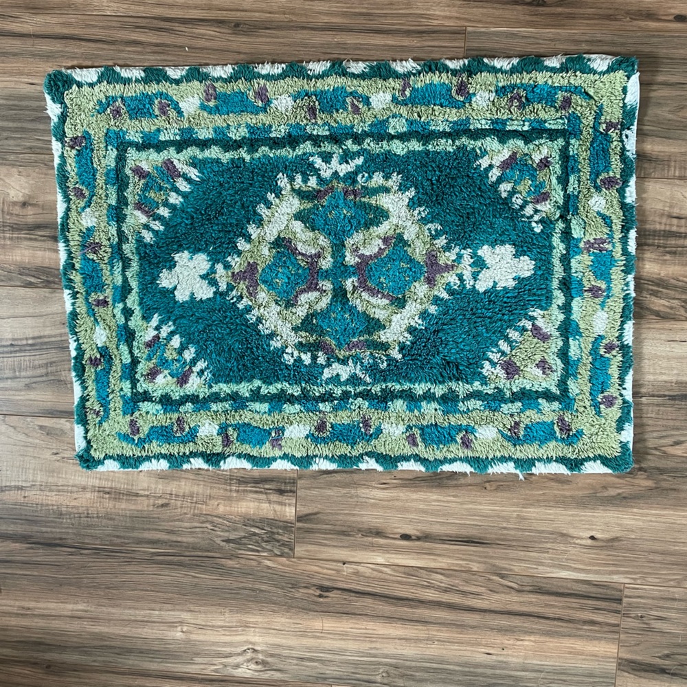 ANTHROPOLOGIE Bath Mat